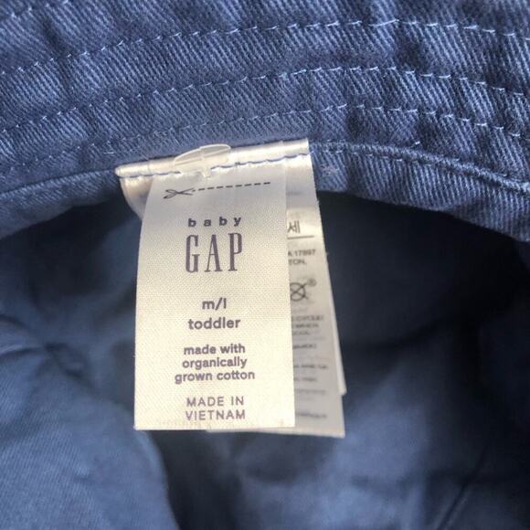 GAP BABY Toddler Organic Cotton Reversible Blue Whale Print Bucket Hat - Picture 5 of 7